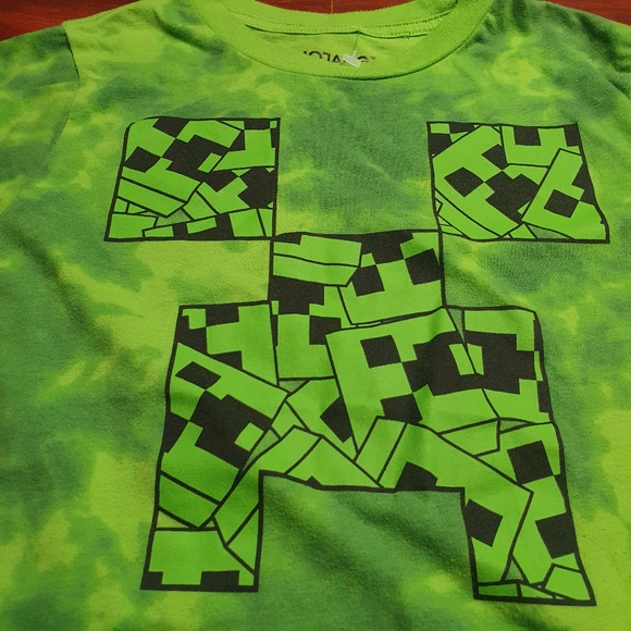 Mojang Boys Size Medium Minecraft Green T-Shirt Creeper face - Picture 2 of 3